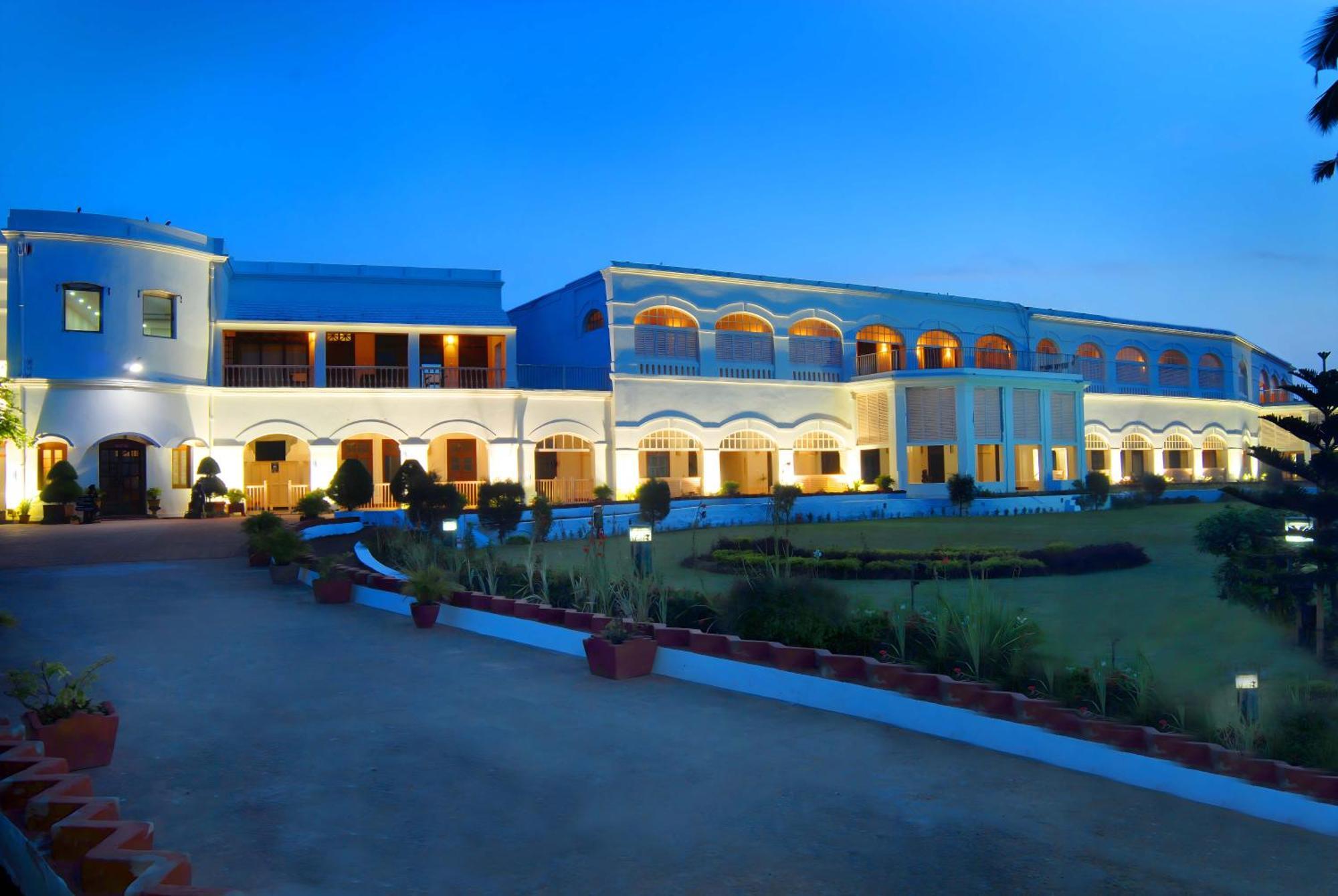 Chanakya Bnr Hotel Purí Exteriér fotografie